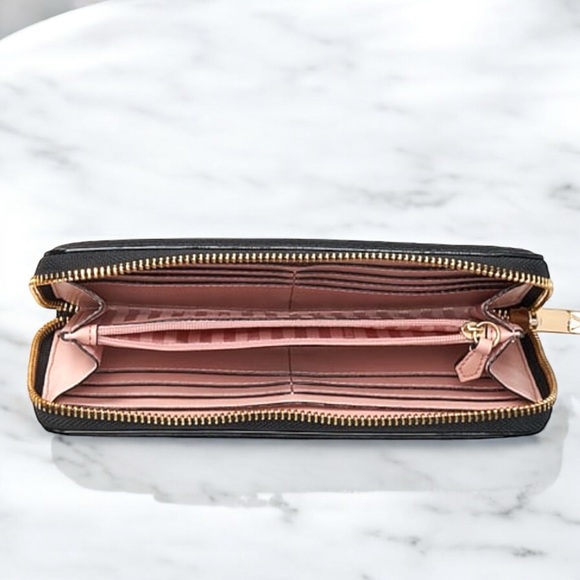 Victoria’s Secret Wallet Zippered large wallet NWT - Picture 5 of 7